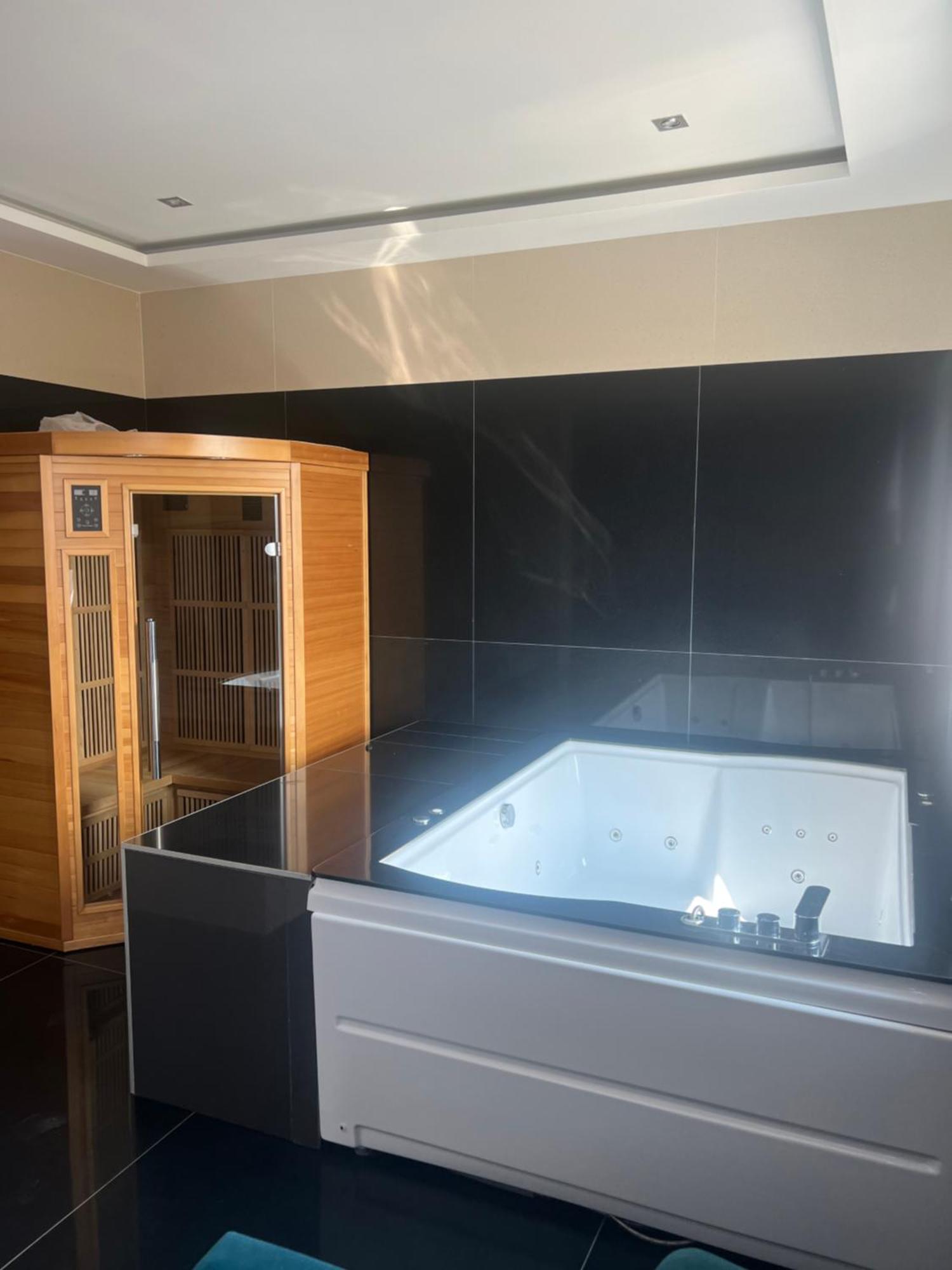 Hotel Black Hut Pension&Restaurant *** Dunajská Streda Zewnętrze zdjęcie